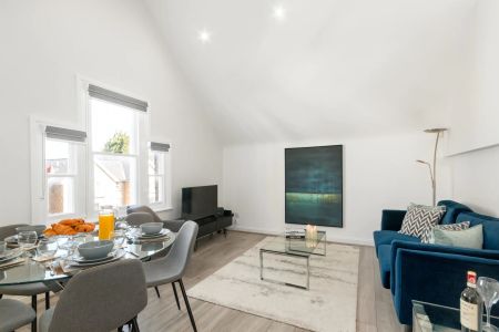 2 Bed, Apartment - Photo 5