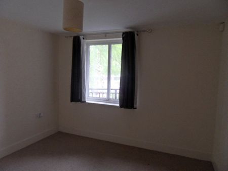 Ellis Court, Textile St, Dewsbury, WF13 - Photo 2