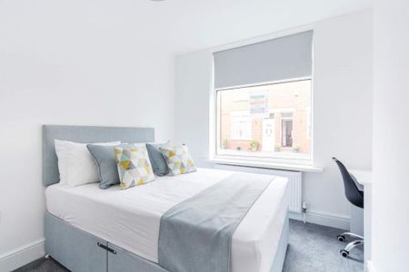 3 bedroom terraced house to rent - Photo 5