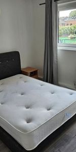 Room in a Shared Flat, Greyhound Road, W6 - Photo 3