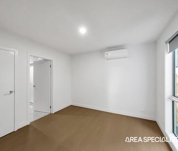 Brand-New Modern Living with Comfort and Convenience in Cranbourne ... - Photo 1