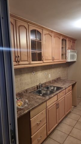 For Lease - 841 Runnymede Road Unit# 2nd Flr, Toronto, Ontario - Photo 5