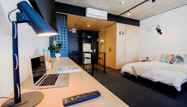 Studio Large - Photo 1