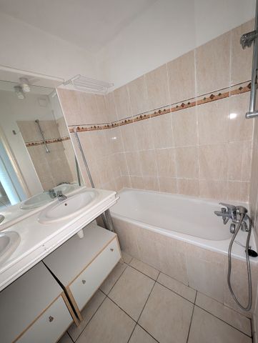 Location Appartement 4 pièces 75m² - Photo 3