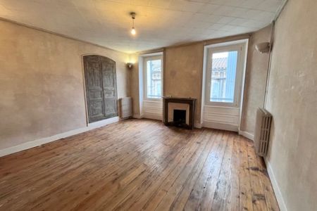 Maison de ville de quatre pièces à louer à TAIN L'HERMITAGE - Photo 2