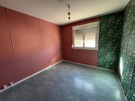 Location - Appartement T3 - 59 m² - Baume-les-Dames - Photo 2