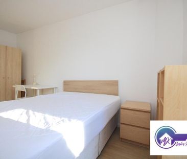 1 Bedroom Room in Flat Share To Rent - Photo 1