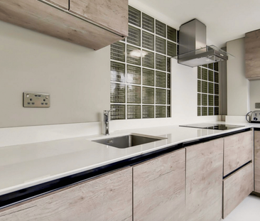 3 bedroom flat to rent - Photo 3