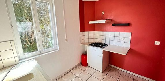 Location Appartement 2 pièces 45m² AIRE SUR L ADOUR 40800 - Photo 2