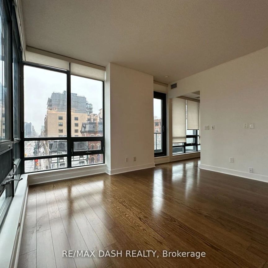 438 King Street W #411 - Photo 1