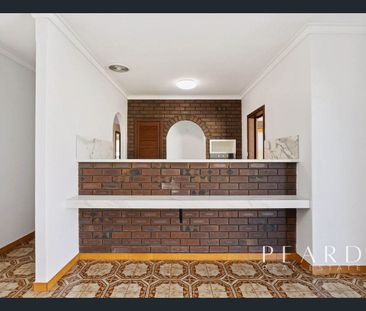 Character Home Near Coogee - Photo 4