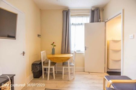 21 Herbert Street - Photo 3