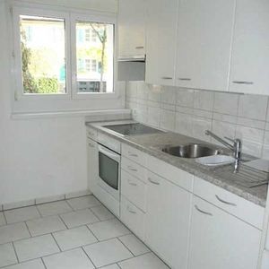 zentral gelegene Einzimmerwohnung im ruihigen Kreis 6 - Foto 2