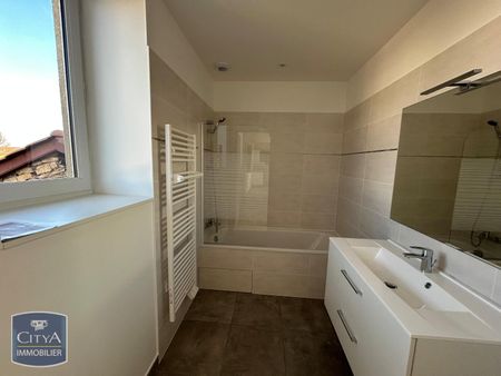 Location Appartement 4 pièces 87m² VILLEFRANCHE SUR SAONE 69400 - Photo 5