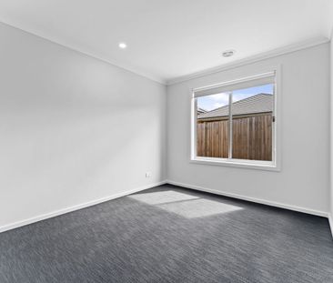 Perfectly Positioned Family Home - Photo 5