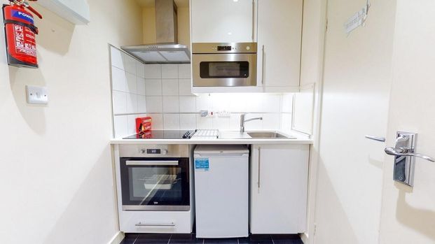 Studio to rent - Photo 1