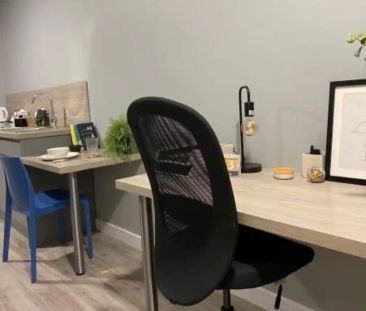 Large Studio - Photo 1