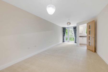 1 bedroom retirement property to rent - Photo 3