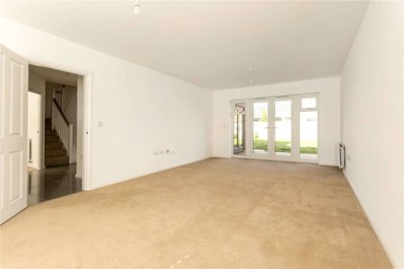A beautiful detached family home in a semi rural location. - Photo 5