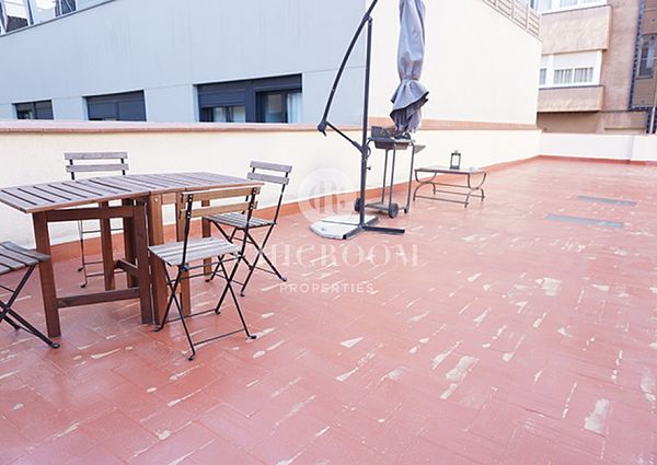Furnished loft apartment with terrace for rent in Barcelona Poblenou