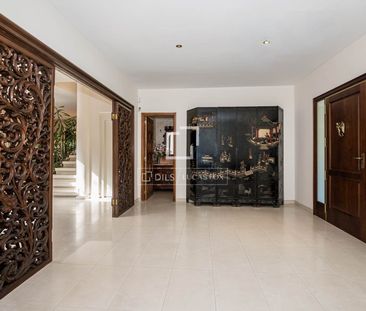 Excellent 5 Bedroom house / villa for rent in Valldoreix, Barcelona - Photo 4