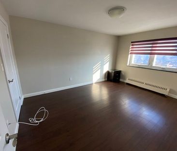apartments at 483 Linwell Road - Photo 4