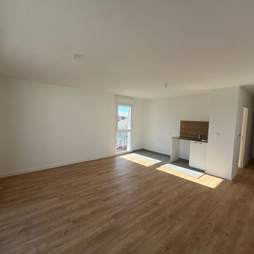 Location appartement 3 pièces, 64.95m², Challans - Photo 1