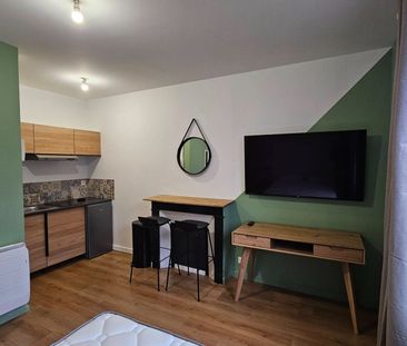 Location Appartement 1 pièce 18m² - Photo 2