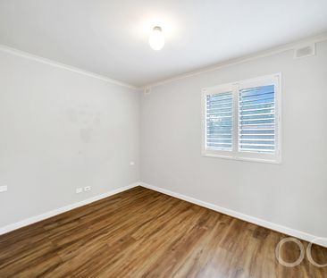 Open the Door to a Private Courtyard Retreat with Northern Light - Photo 2