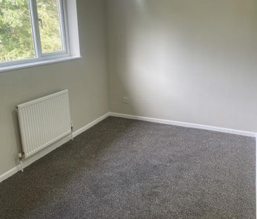3 bedroom end of terrace house to rent - Photo 5