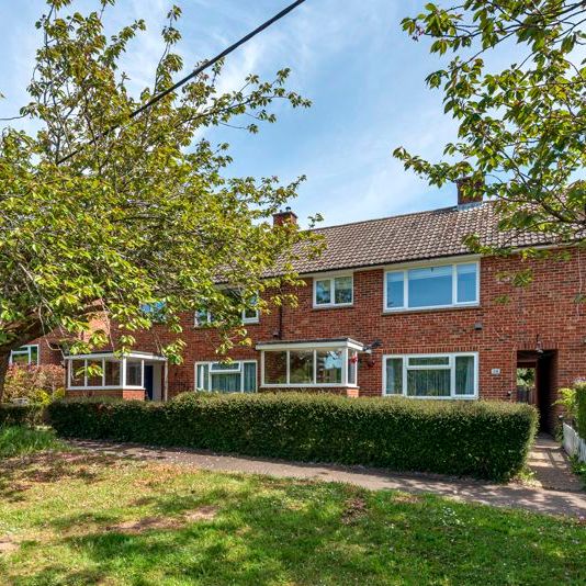 Cherryhurst, Hambledon, Godalming, Surrey, GU8 - Photo 1