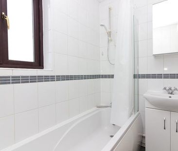 1 bedroom semi-detached house to rent - Photo 4