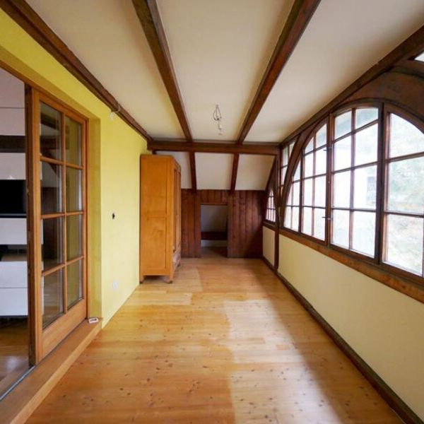 Dachgeschoß-Wohntraum mit Süd-Balkon: 3 Zimmer in grüner Ruhelage zur Miete - Foto 1