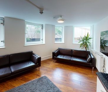 4 bedroom terraced house to rent - Photo 4