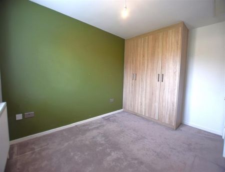 4 Bedroom Detached To Let - Photo 3