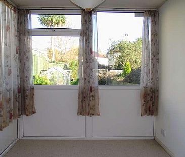 Comprigney Close, Truro, TR1 - Photo 1