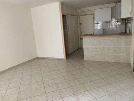Appartement - 1 pièce - 27,34 m² - Saint-Étienne - Photo 5