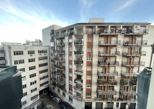 Casa a Palermo in Via Carlo Goldoni