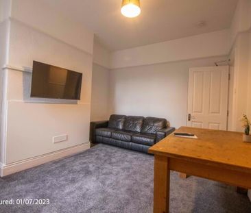 84 Lawrence Street - Photo 1