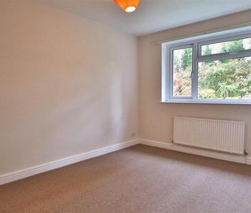 3 bedroom terraced house to rent - Photo 6