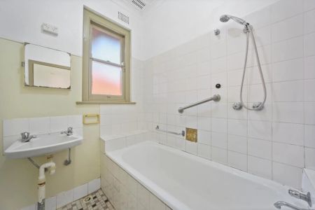 Charming 3-Bedroom Home in Campsie - Photo 5