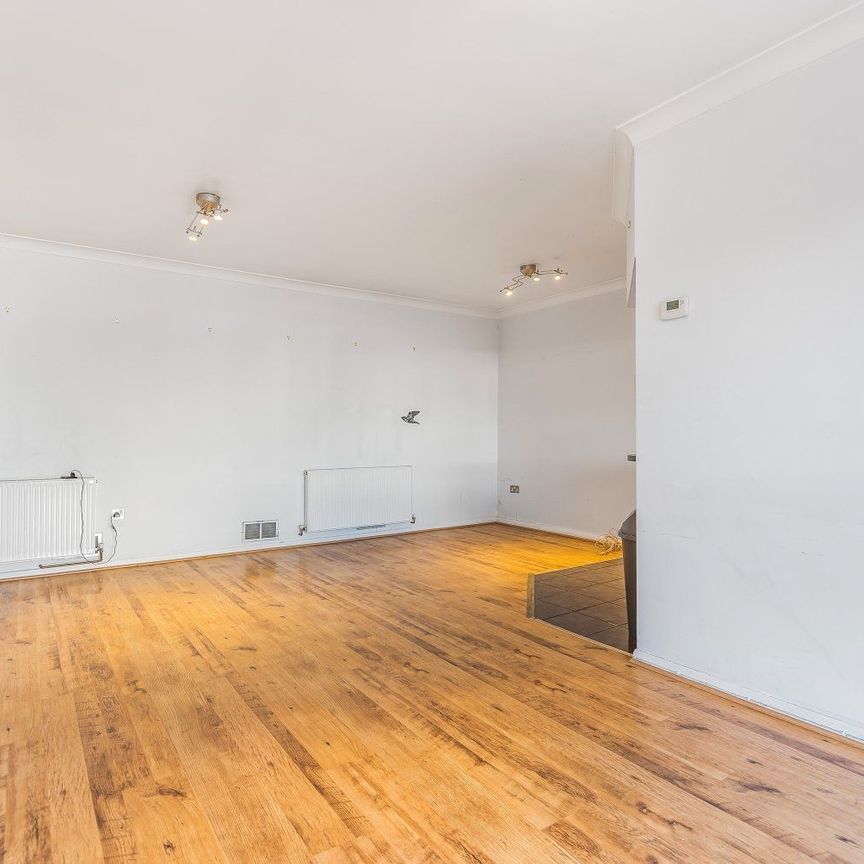 Greenwich High Road, West Greenwich, SE10 - Photo 1