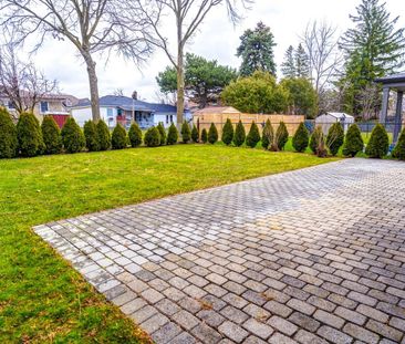 For Lease - 229 Baker Avenue, Richmond Hill, Ontario - Photo 3