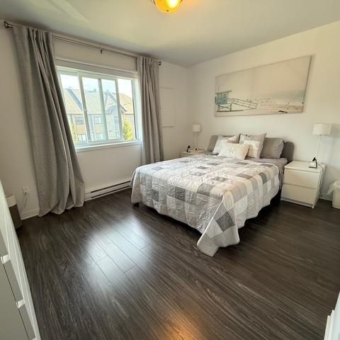 Logement 5 1/2 à louer - Photo 1