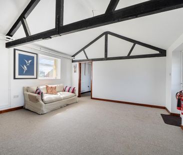 1 bedroom barn to rent - Photo 1