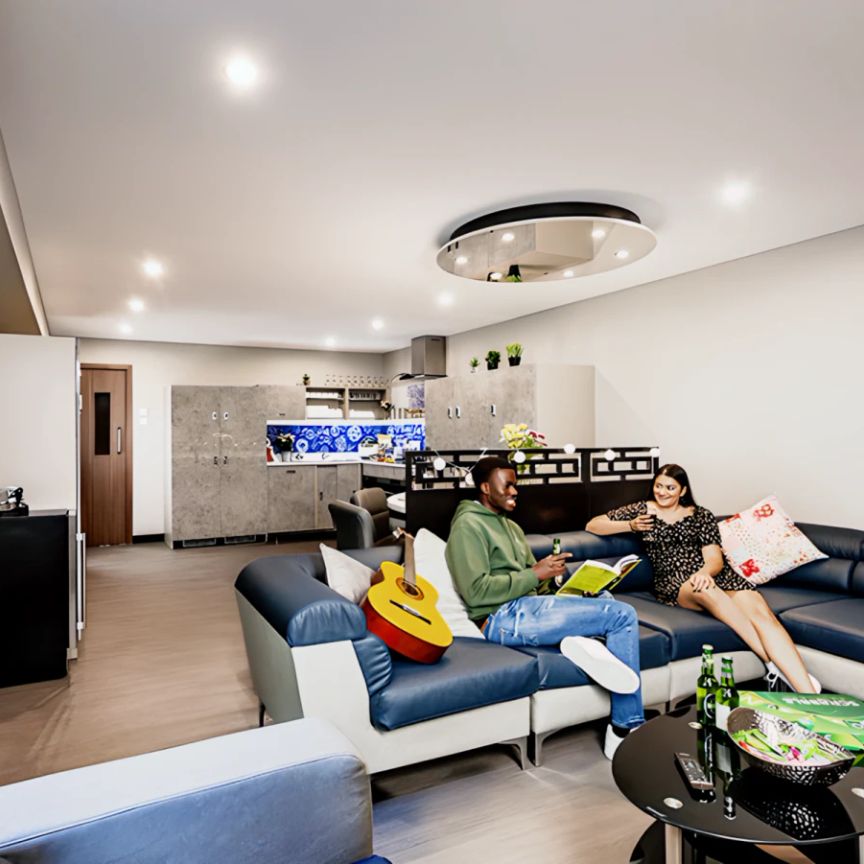 Diamond en-suite serviced apartment - Photo 1