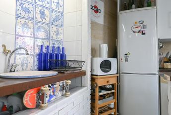 Calle de Fernández Caro, Madrid, Community of Madrid 28027