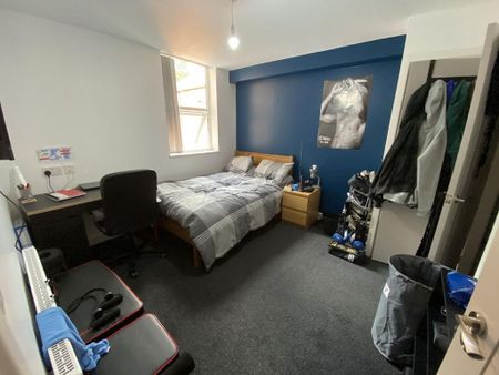 8 bedroom house to rent - Photo 4