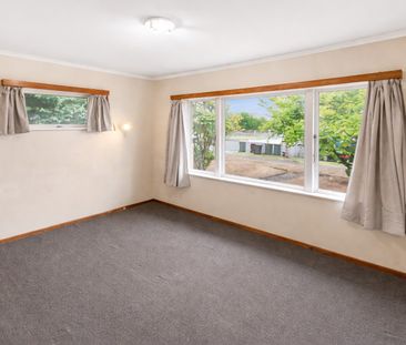 3 bedroom home in Papakura! - Photo 2