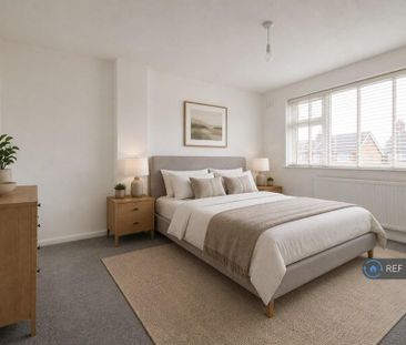 3 bedroom semi-detached house to rent - Photo 3
